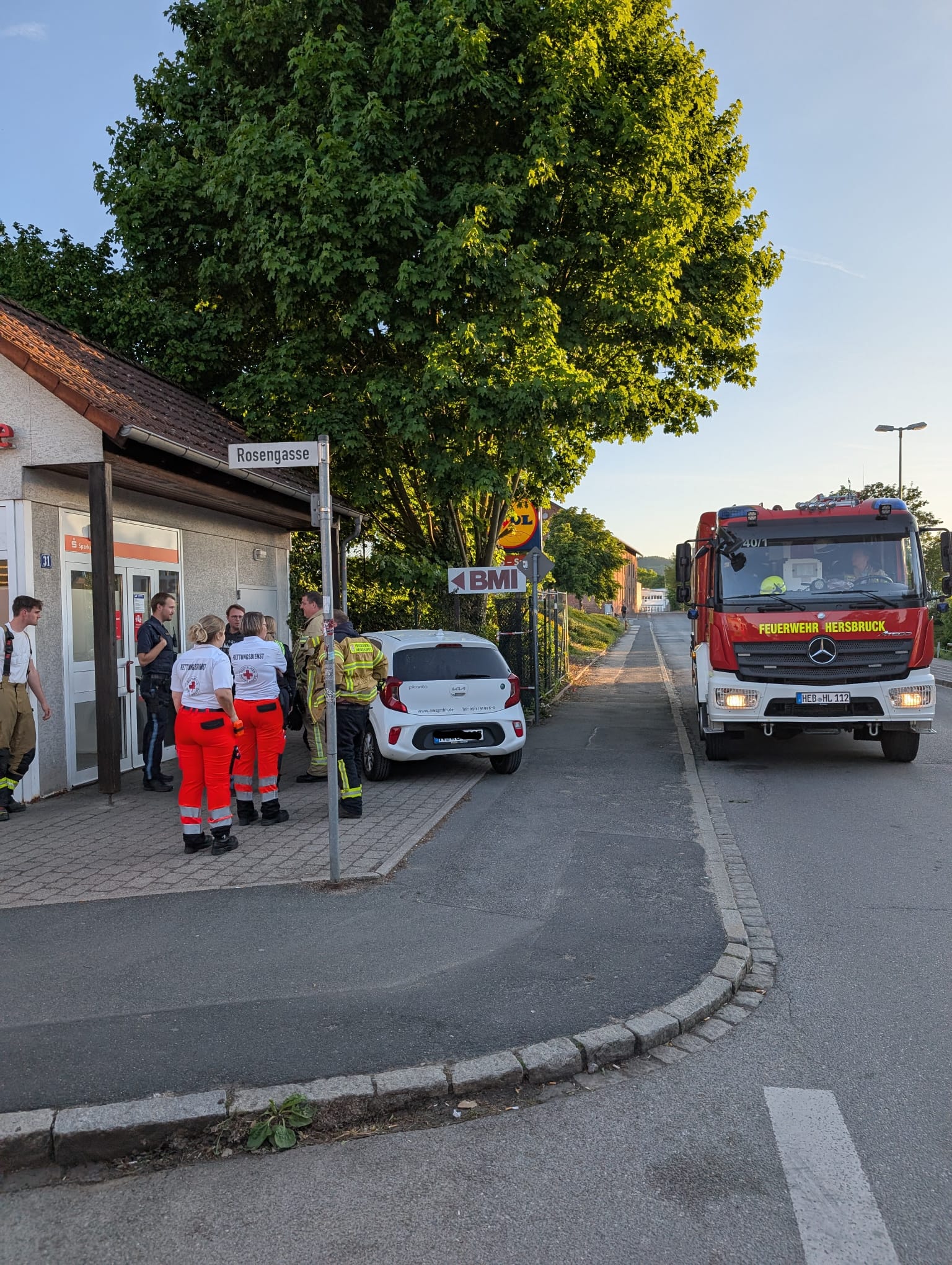 Einsatzfoto  THL P EINGESCHLOSSEN - ...
