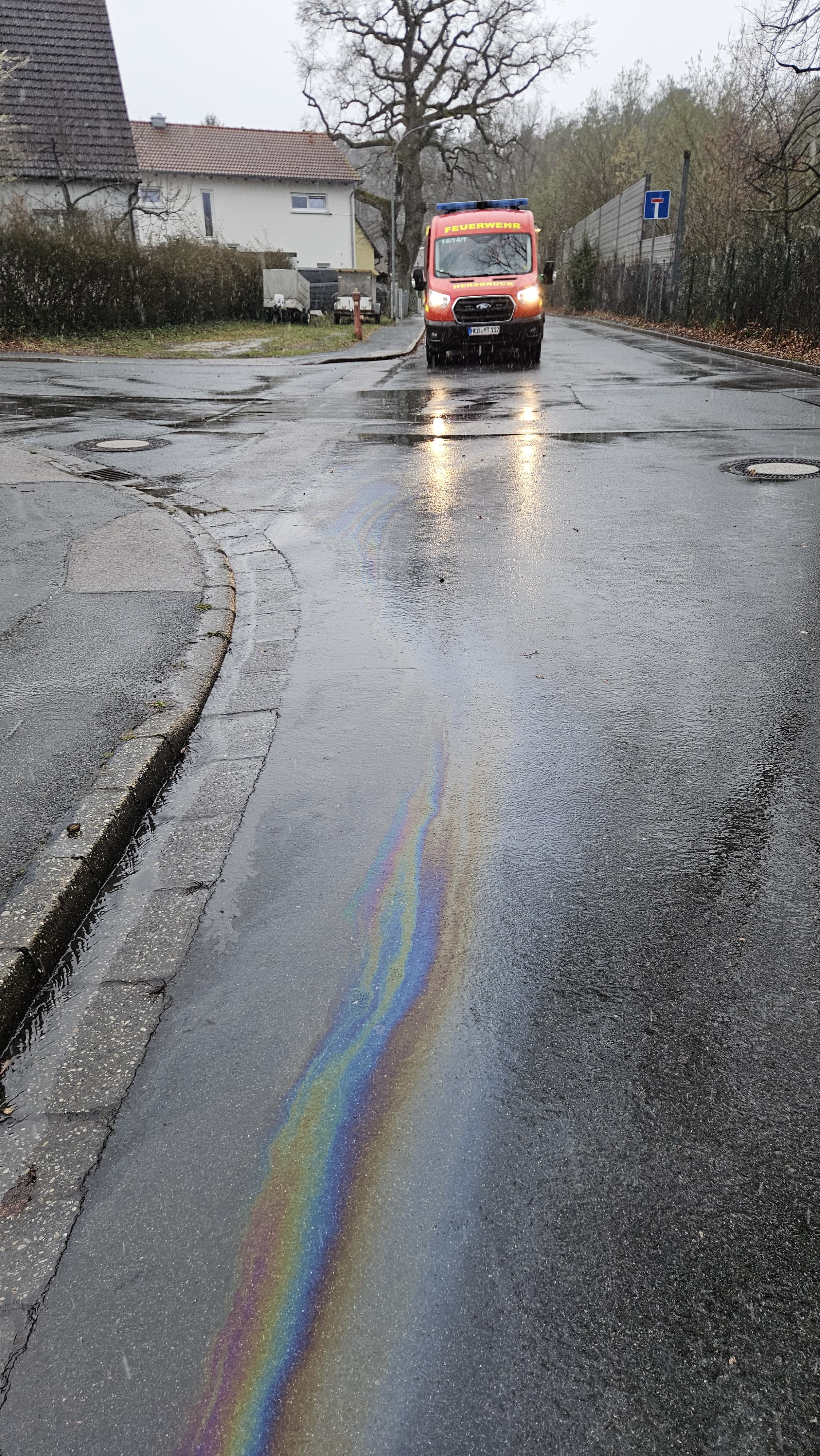 Einsatzfoto  THL 1 - klein - Straße ...