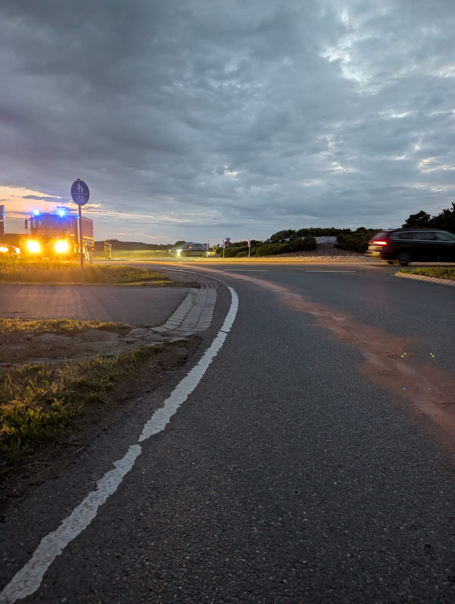 Einsatzfoto  THL 1 - klein - Straße ...