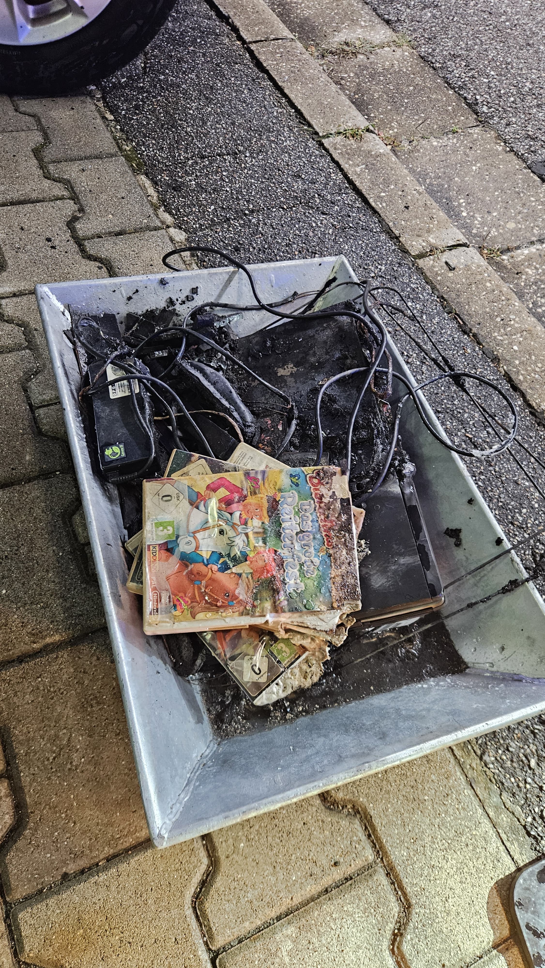 Einsatzfoto  B 3 - im Gebäude - ...